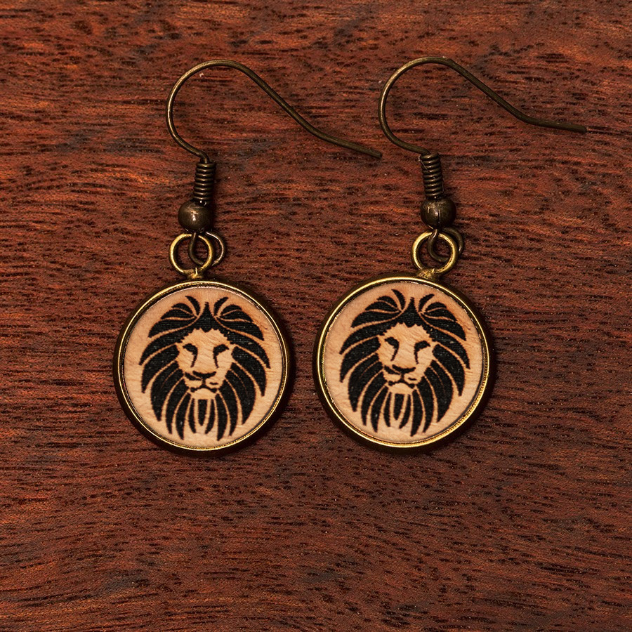 Löwe Ohrringe Holzschmuck aus Naturholz / Anhänger