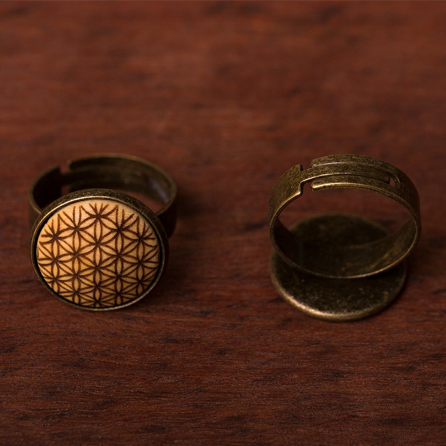 Blume des Lebens Ring Holzschmuck aus Naturholz / Anhänger