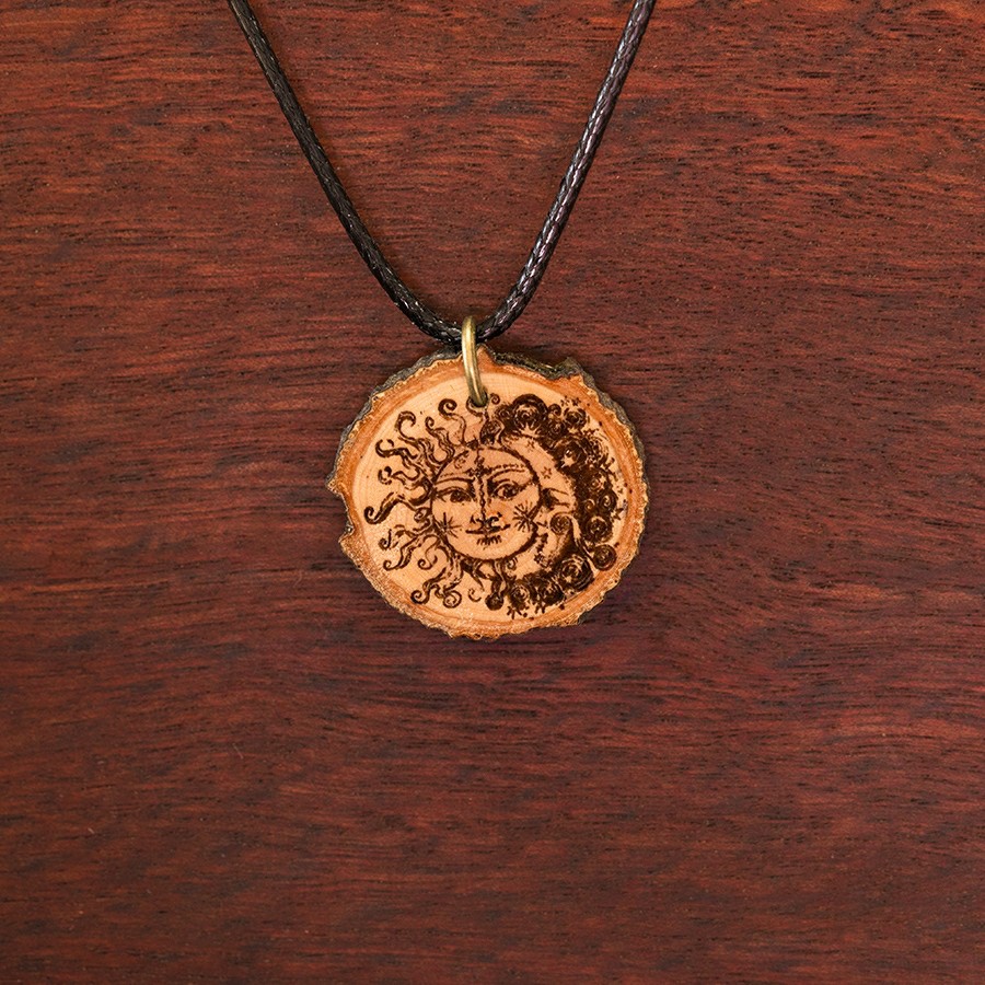 Sonne und Mond Kette Holzschmuck aus Naturholz / Anhänger