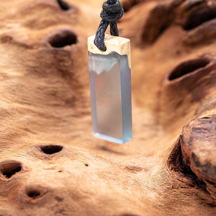 Epoxid Kristall 4035 Holz Kristall aus Holz und Harz / Resin, Schmuck / Halsketten