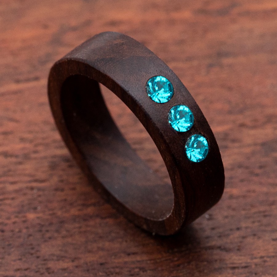 Ring dunkelbraun mit 3 SWAROVSKI Kristallen Ring Holzschmuck aus Naturholz / Anhänger