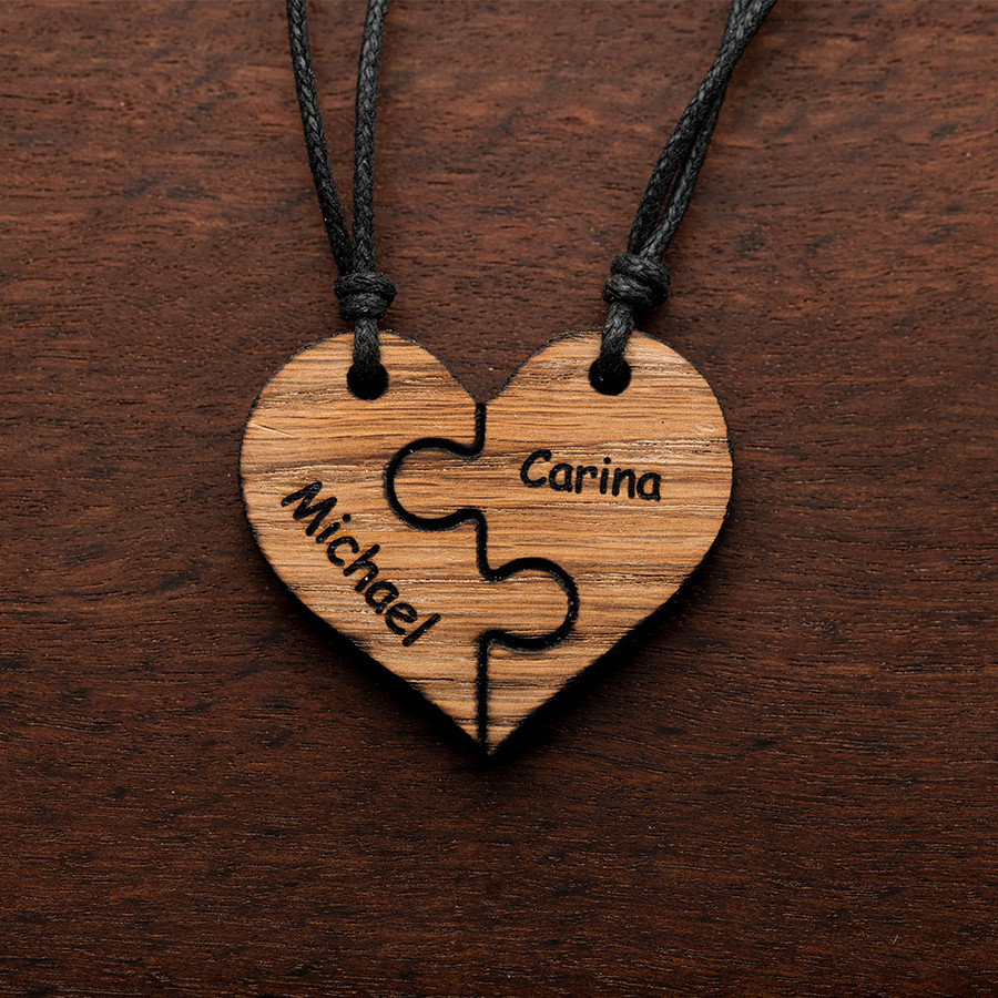 Herzpärchen für Zwei Holz Kristall aus Holz und Harz / Resin, Schmuck / Halsketten