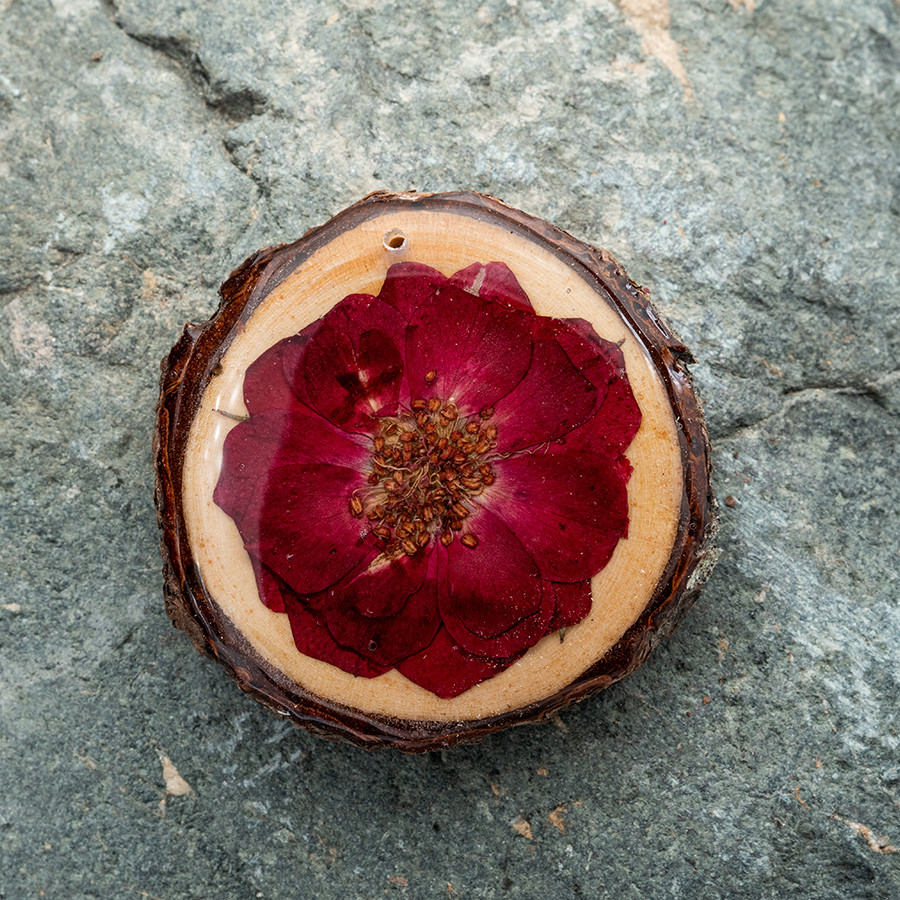 Zirbenblüte 5263 Kette Holzschmuck aus Naturholz / Anhänger