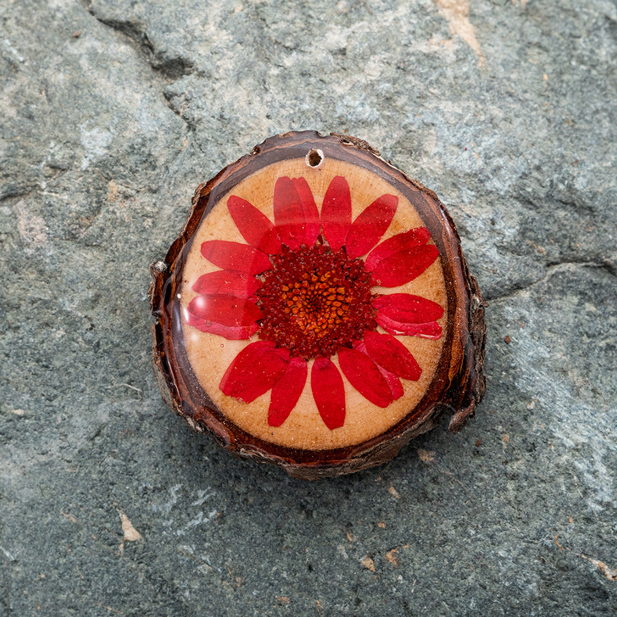 Zirbenblüte 5296 Kette Holzschmuck aus Naturholz / Anhänger