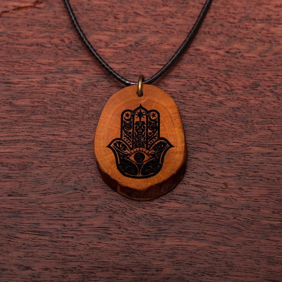 Hand der Fatima Kette Holzschmuck aus Naturholz / Anhänger